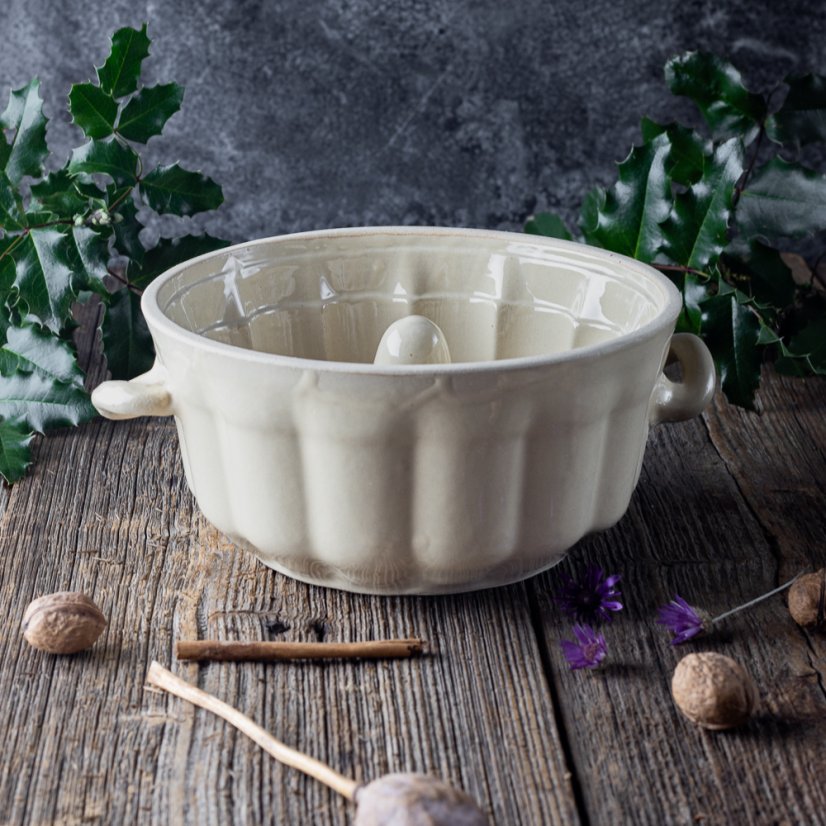 Bábovka klasická. - kameninová forma na pečení