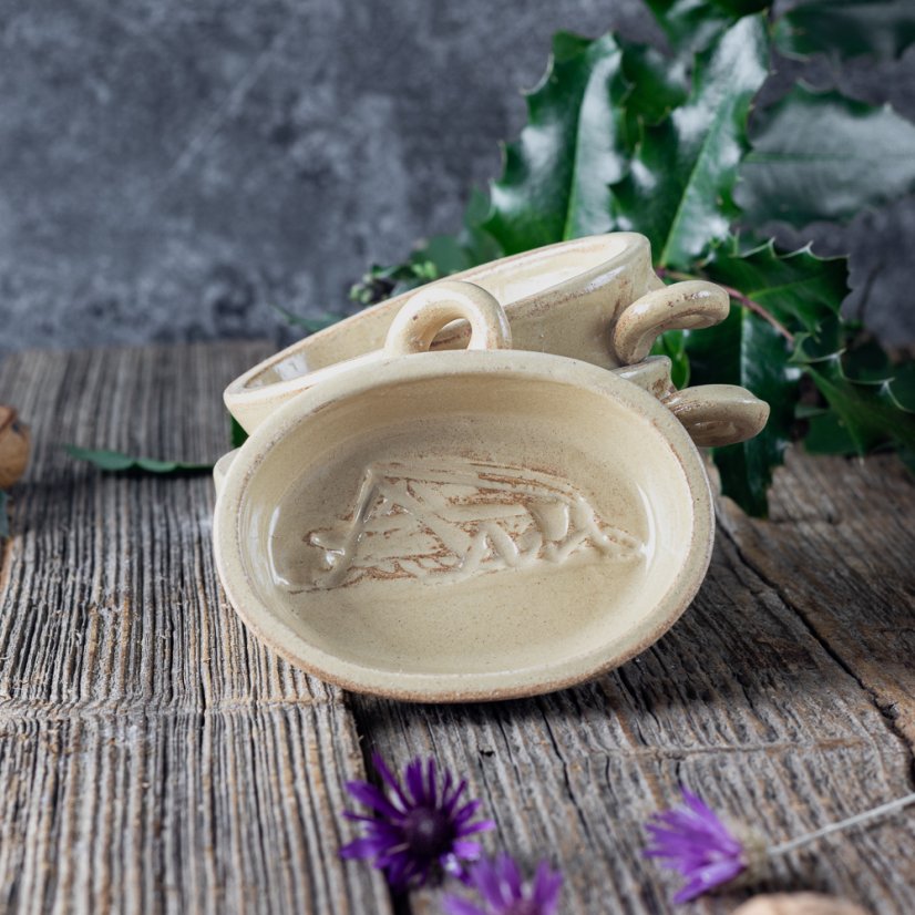 Kobylka zbytkovník - kameninová forma na pečení