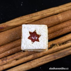 Vykrajovátko čtverec s hvězdičkou