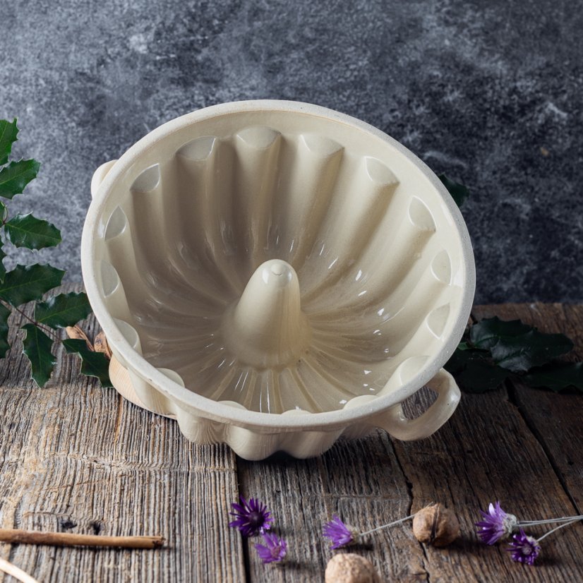 Bábovka klasická. - kameninová forma na pečení